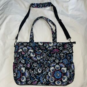 Vera Bradley Large Bag Shoulder Crossbody Bramble Drink Cooler Pocket 18”